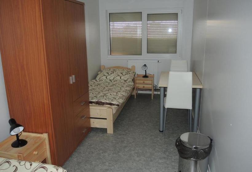 Panzió Sportovní Areál Horní Počaply