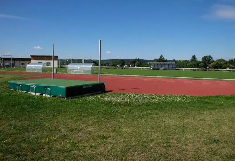Majatalo Sportovní Areál Horní Počaply