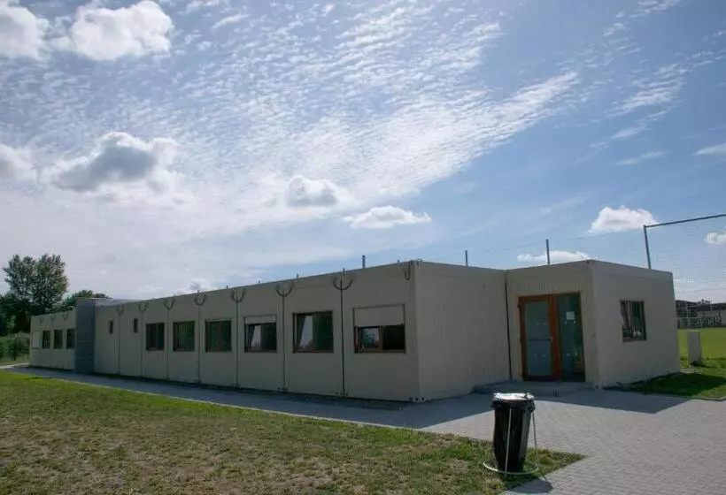 Majatalo Sportovní Areál Horní Počaply