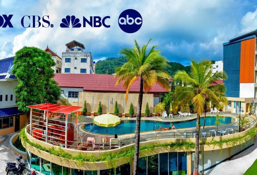 בית מלון כפרי Andatel Grandé Patong Phuket