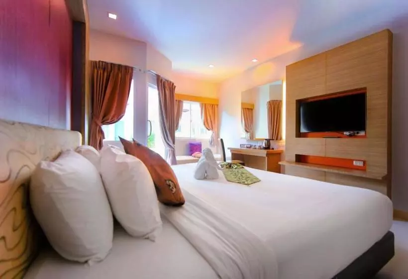فندق Andatel Grandé Patong Phuket