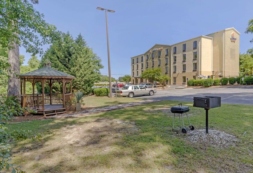 فندق Comfort Suites Columbus State University Area