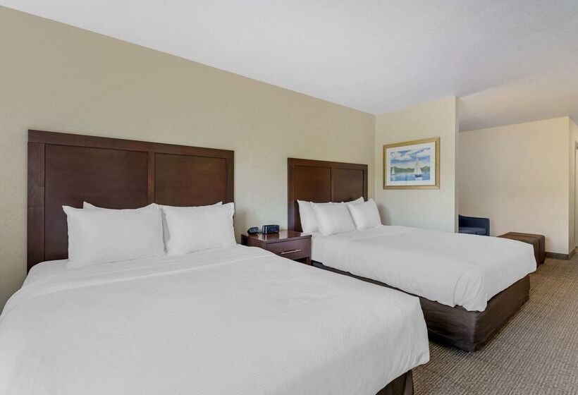 فندق Comfort Suites Lake Geneva East