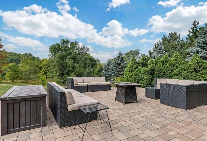 فندق Comfort Suites Lake Geneva East