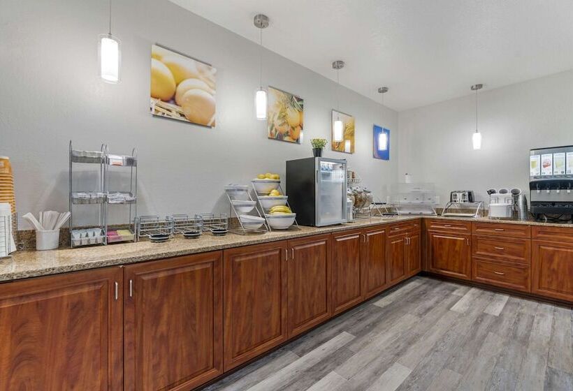 فندق Comfort Suites Lake Geneva East