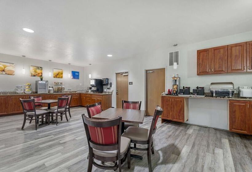 فندق Comfort Suites Lake Geneva East