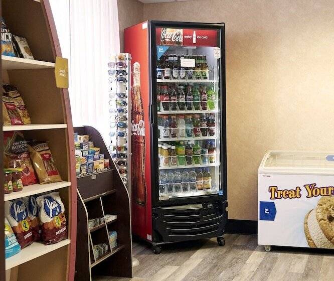 فندق Comfort Suites Lake Geneva East