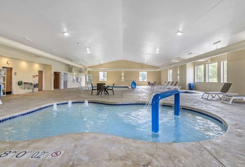 فندق Comfort Suites Lake Geneva East