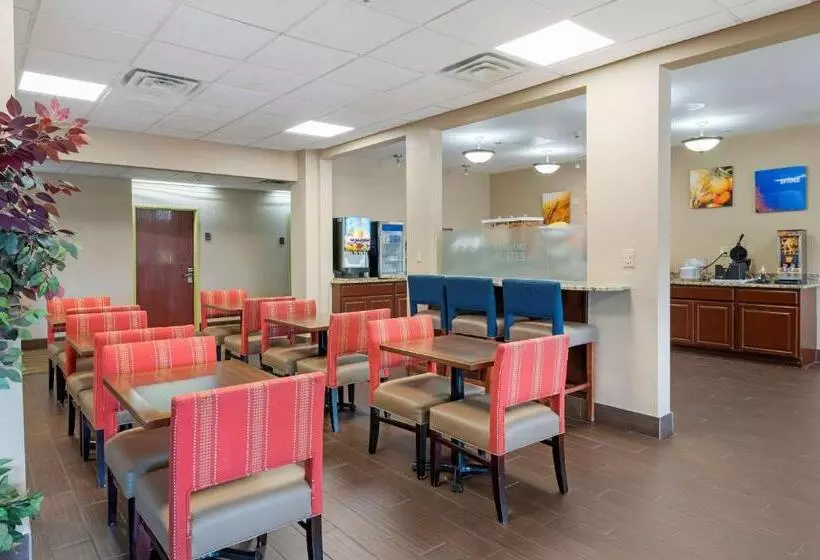 호텔 Comfort Suites Miamisburg Dayton South