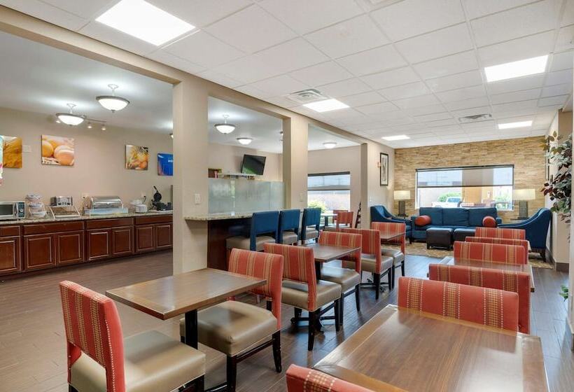 Отель Comfort Suites Miamisburg Dayton South