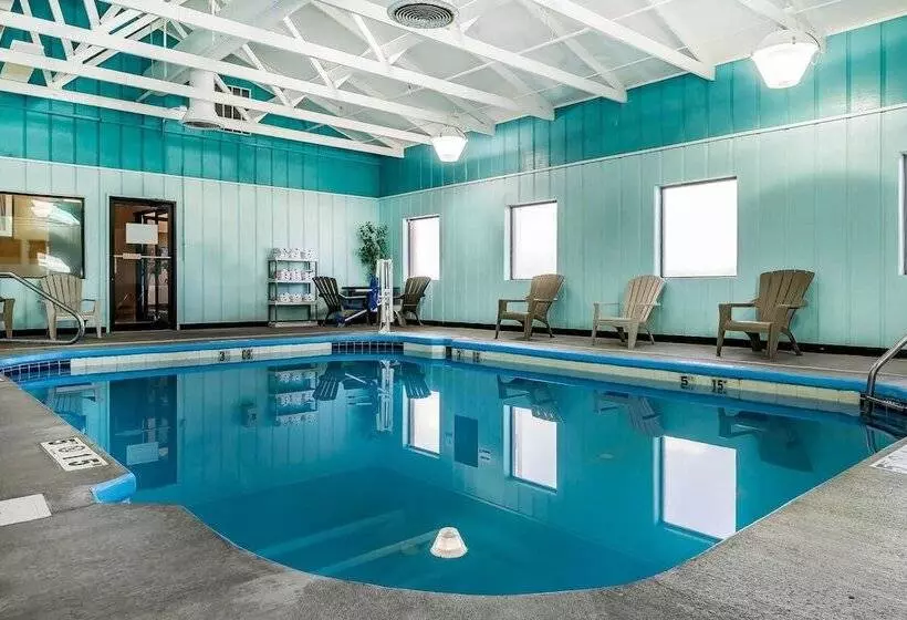 ホテル Comfort Suites Miamisburg   Dayton South