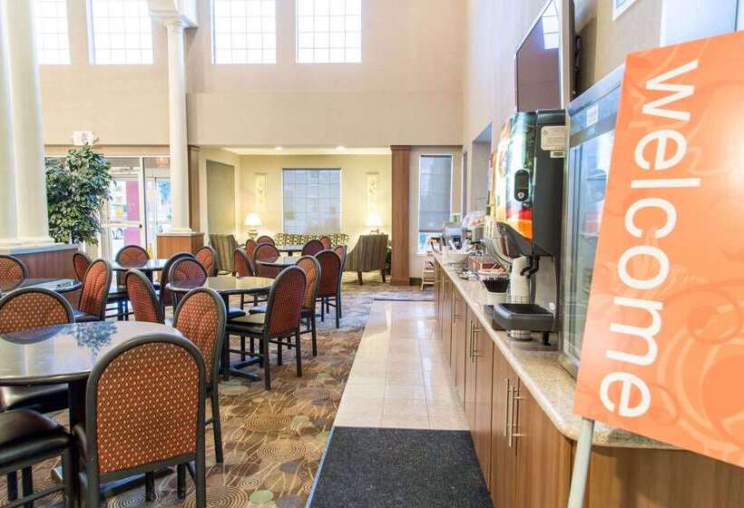 فندق Comfort Suites Fort Worth North Fossil Creek