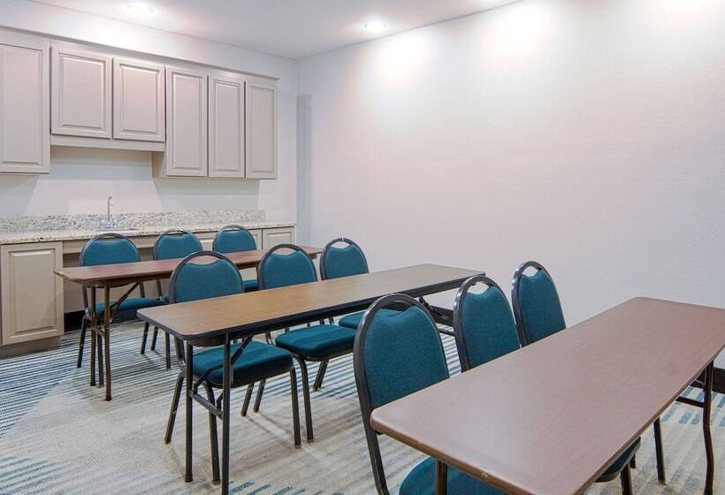 فندق Comfort Suites Fort Worth North Fossil Creek