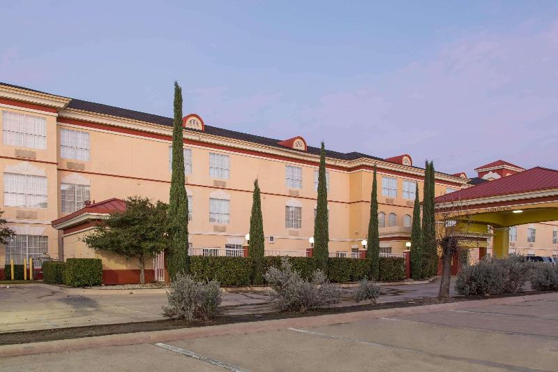 فندق Comfort Suites Fort Worth North Fossil Creek