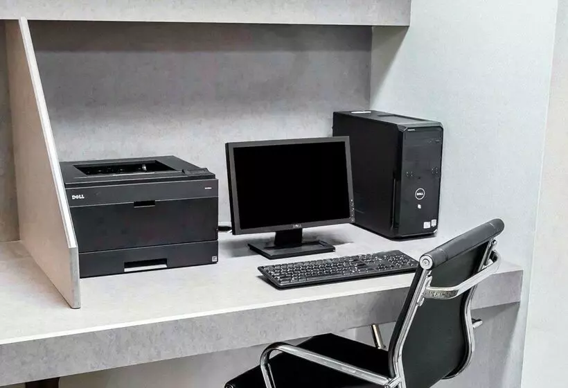 בית מלון כפרי Comfort Suites University Area Notre Damesouth Bend