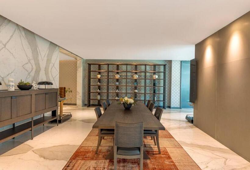 Отель D Maris Bay