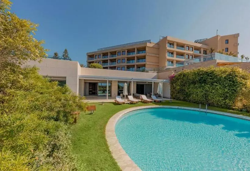 ホテル D Maris Bay