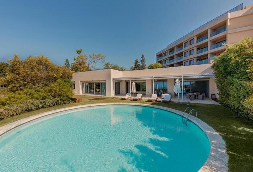 Отель D Maris Bay