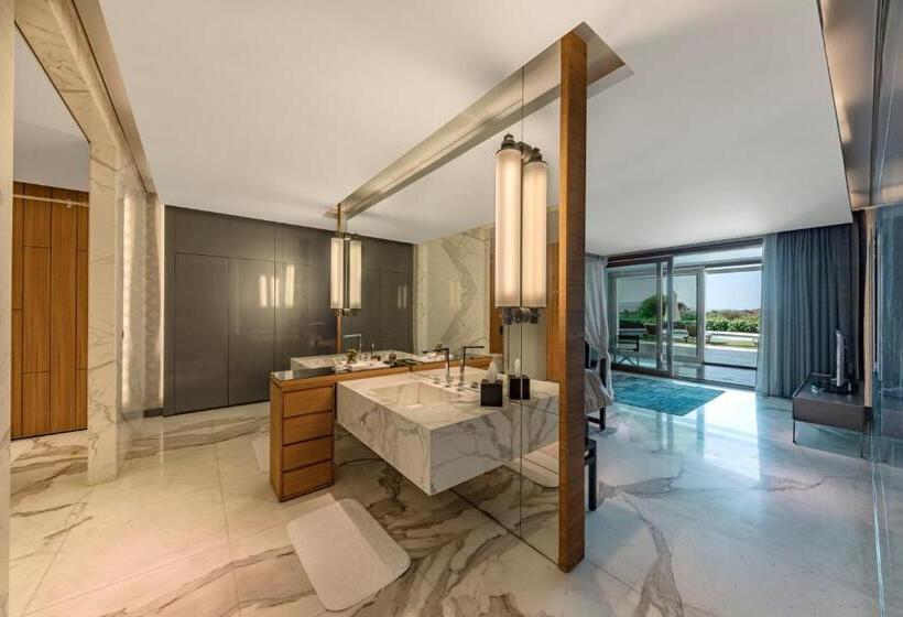 Отель D Maris Bay