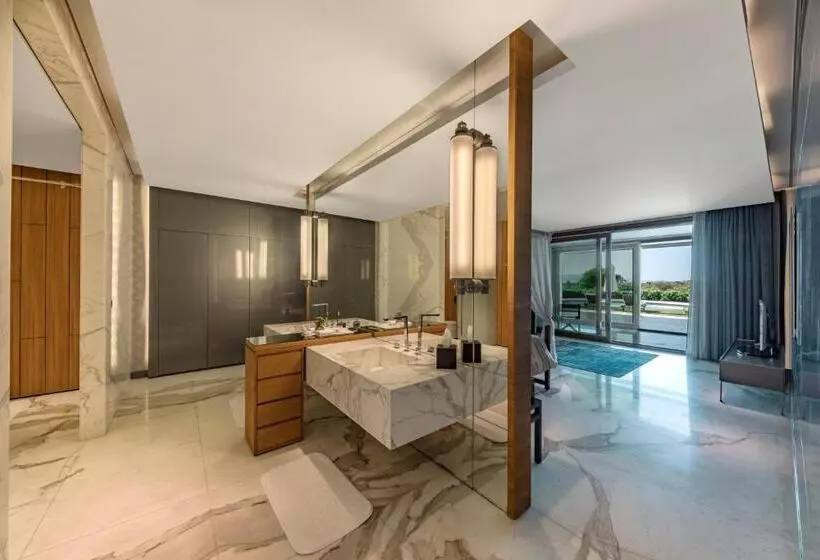 ホテル D Maris Bay