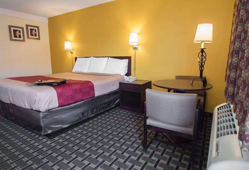 ホテル Super 8 By Wyndham Albuquerque Downtown