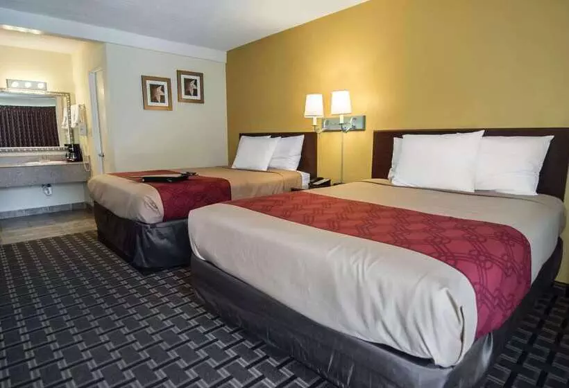 Hotelli Super 8 By Wyndham Albuquerque Downtown