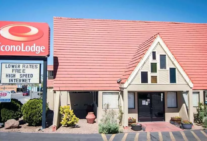 Hotelli Super 8 By Wyndham Albuquerque Downtown