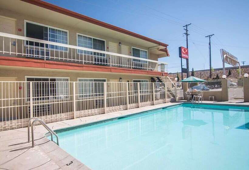 ホテル Super 8 By Wyndham Albuquerque Downtown