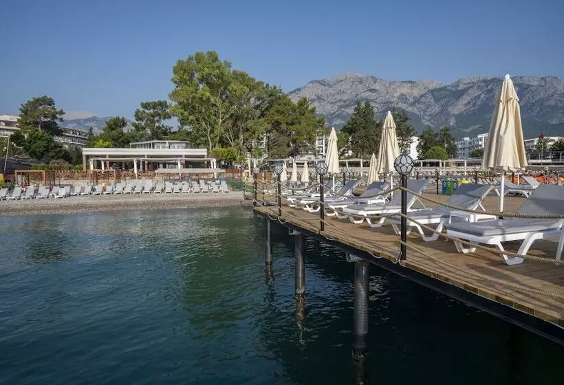 호텔 Fore Resort & Spa