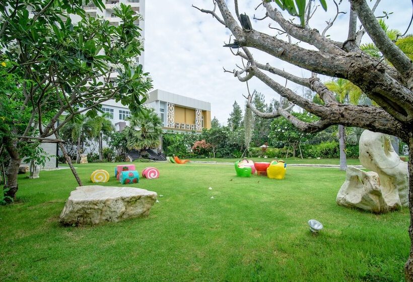 בית מלון כפרי Golden Beach Chaam