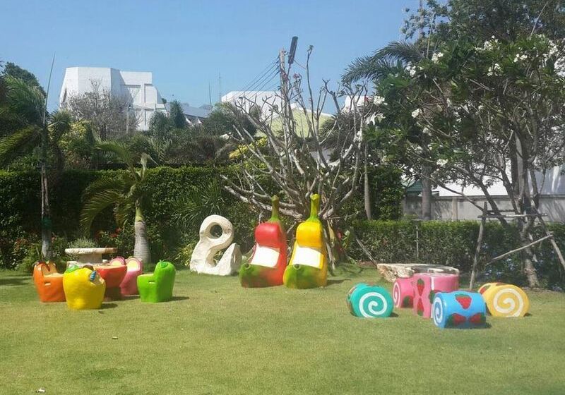 בית מלון כפרי Golden Beach Chaam