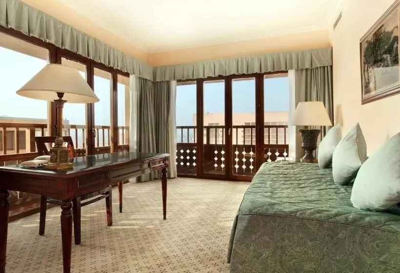 Cairo World Trade Center Hotel & Residences