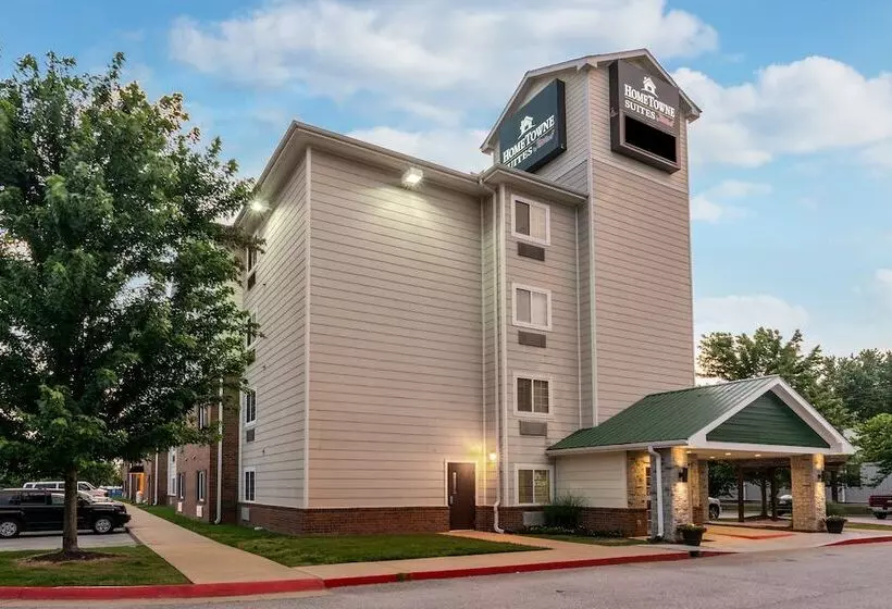 هتل Hometowne Studios & Suites By Red Roof Bentonville