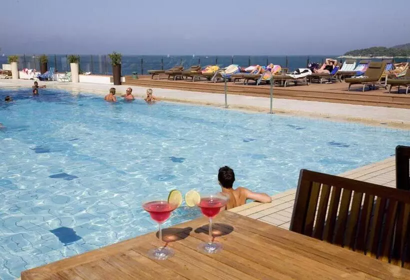 Hotell Horizont Resort