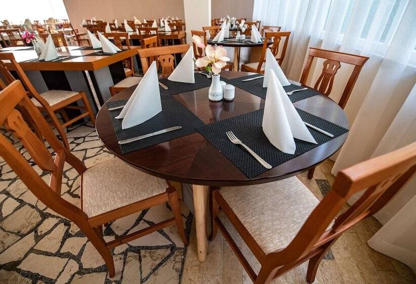 בית מלון כפרי Horizont Resort