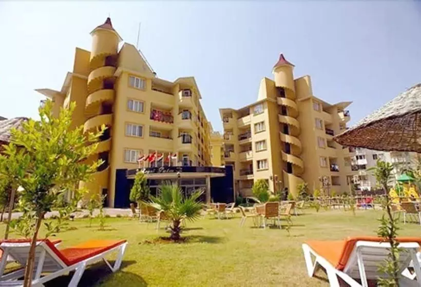 בית מלון כפרי Kleopatra Royal Palm