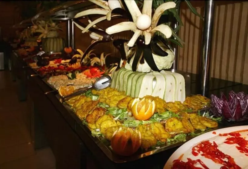 בית מלון כפרי Kleopatra Royal Palm