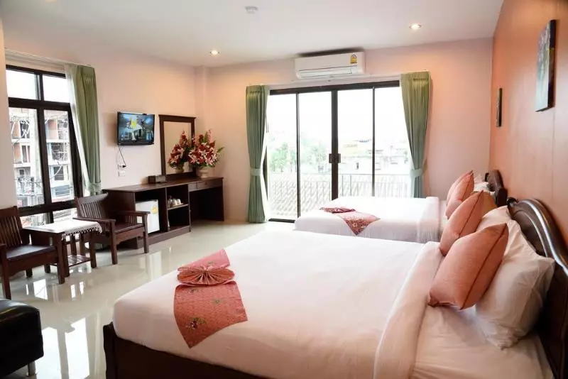 هتل Krabi Phetpailin