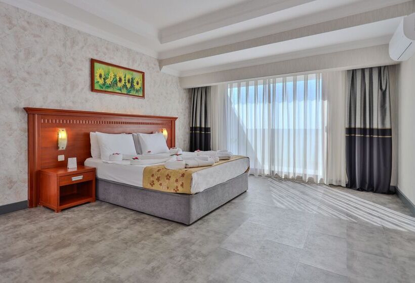 هتل Laphetos Beach Resort & Spa   All Inclusive