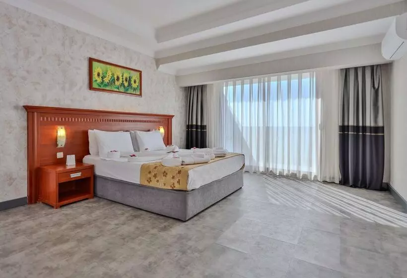 هتل Laphetos Beach Resort & Spa All Inclusive