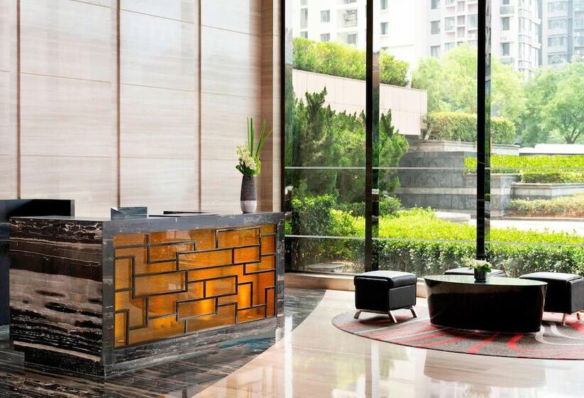 ホテル Le Méridien Qingdao