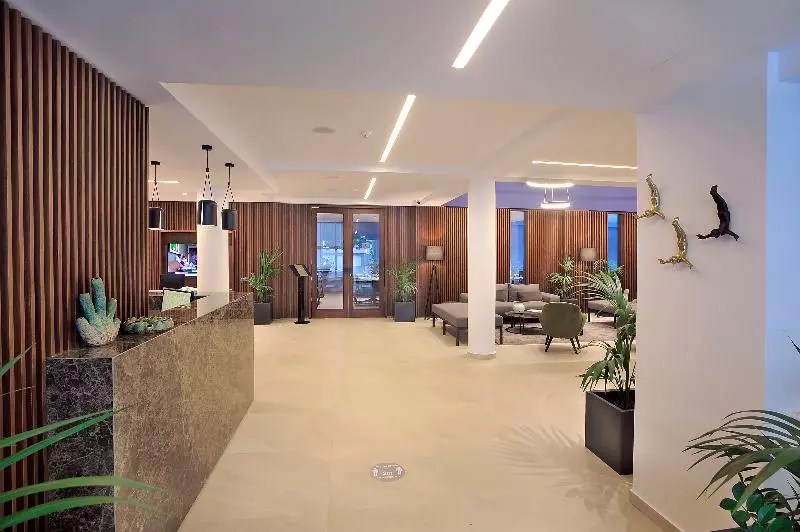 酒店 Okeanos Beach Boutique