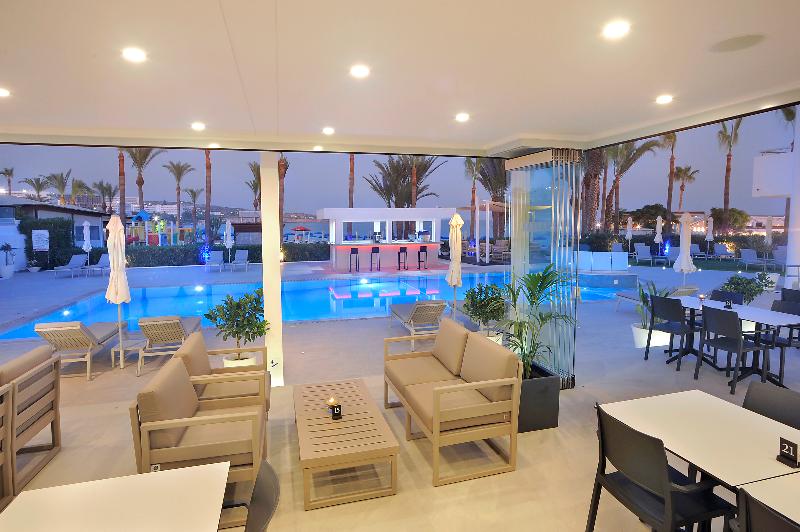 בית מלון כפרי Okeanos Beach Boutique