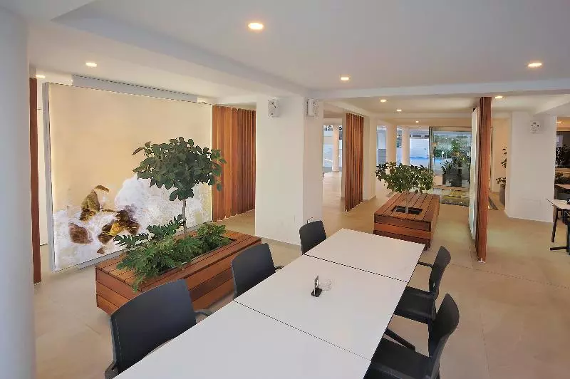 酒店 Okeanos Beach Boutique