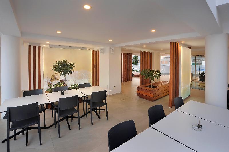 בית מלון כפרי Okeanos Beach Boutique