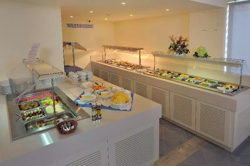 酒店 Okeanos Beach Boutique