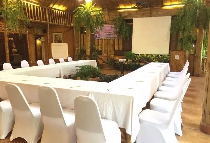 فندق Phu Chaisai Chiang Rai Mountain Resort