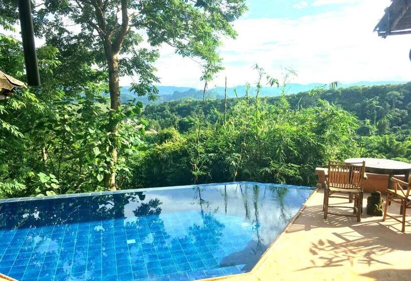 فندق Phu Chaisai Chiang Rai Mountain Resort