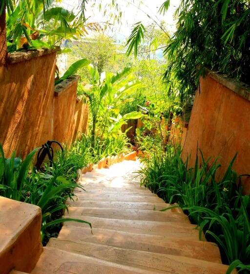 فندق Phu Chaisai Chiang Rai Mountain Resort