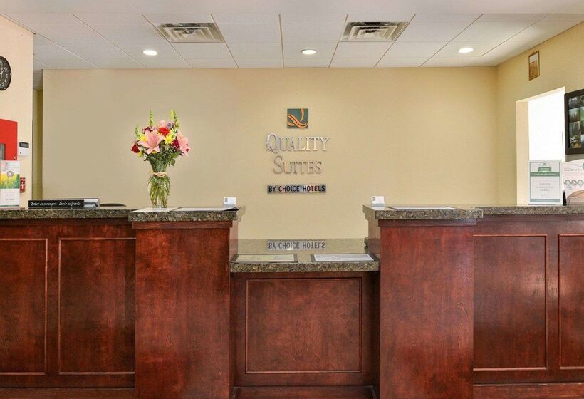 בית מלון כפרי Quality Suites